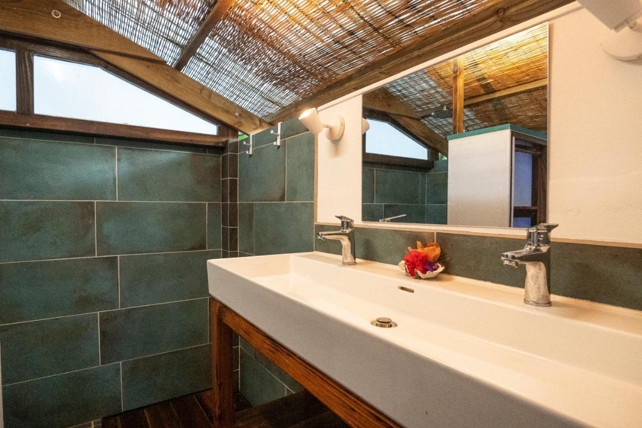 Chalet neuf au bord du lagon Taiarapu-Ouest Extérieur photo